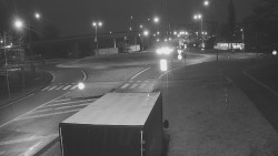 Křižovatka ulic Velká Dlážka a Polní