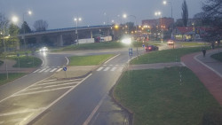 Křižovatka ulic Velká Dlážka a Polní