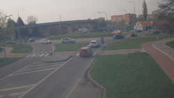 Křižovatka ulic Velká Dlážka a Polní