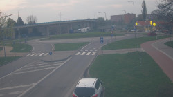 Křižovatka ulic Velká Dlážka a Polní