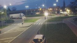 Křižovatka ulic Velká Dlážka a Polní