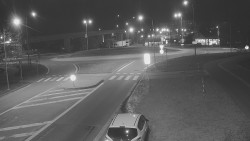 Křižovatka ulic Velká Dlážka a Polní