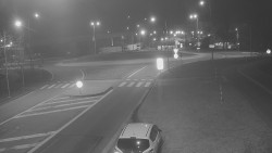 Křižovatka ulic Velká Dlážka a Polní