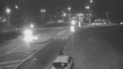 Křižovatka ulic Velká Dlážka a Polní