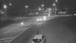 Křižovatka ulic Velká Dlážka a Polní