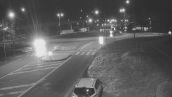 Křižovatka ulic Velká Dlážka a Polní