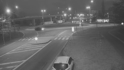 Křižovatka ulic Velká Dlážka a Polní