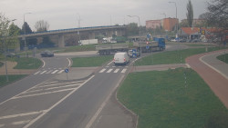 Křižovatka ulic Velká Dlážka a Polní