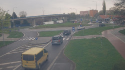 Křižovatka ulic Velká Dlážka a Polní