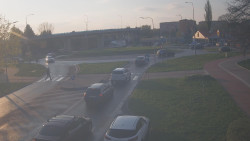 Křižovatka ulic Velká Dlážka a Polní