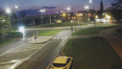 Křižovatka ulic Velká Dlážka a Polní