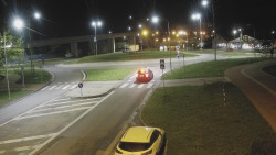 Křižovatka ulic Velká Dlážka a Polní