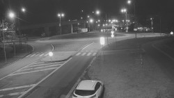 Křižovatka ulic Velká Dlážka a Polní