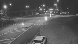 Křižovatka ulic Velká Dlážka a Polní