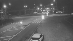 Křižovatka ulic Velká Dlážka a Polní