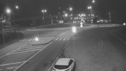 Křižovatka ulic Velká Dlážka a Polní