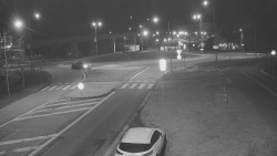 Křižovatka ulic Velká Dlážka a Polní