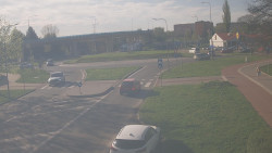 Křižovatka ulic Velká Dlážka a Polní