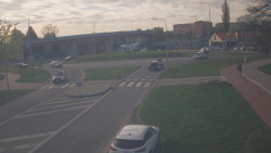 Křižovatka ulic Velká Dlážka a Polní