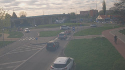 Křižovatka ulic Velká Dlážka a Polní