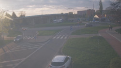 Křižovatka ulic Velká Dlážka a Polní