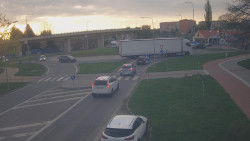 Křižovatka ulic Velká Dlážka a Polní