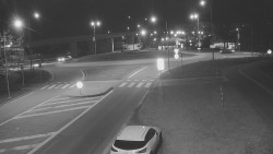 Křižovatka ulic Velká Dlážka a Polní