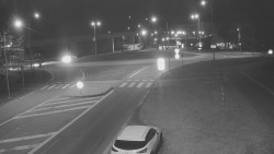 Křižovatka ulic Velká Dlážka a Polní