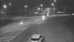 Křižovatka ulic Velká Dlážka a Polní