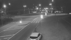 Křižovatka ulic Velká Dlážka a Polní