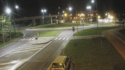 Křižovatka ulic Velká Dlážka a Polní