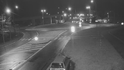 Křižovatka ulic Velká Dlážka a Polní