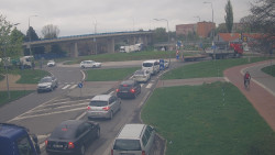 Křižovatka ulic Velká Dlážka a Polní