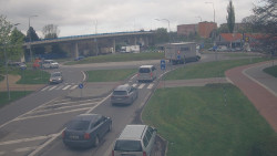 Křižovatka ulic Velká Dlážka a Polní