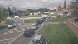 Křižovatka ulic Velká Dlážka a Polní