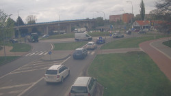 Křižovatka ulic Velká Dlážka a Polní