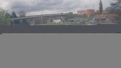 Křižovatka ulic Velká Dlážka a Polní