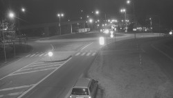 Křižovatka ulic Velká Dlážka a Polní