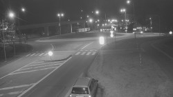 Křižovatka ulic Velká Dlážka a Polní