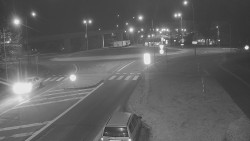 Křižovatka ulic Velká Dlážka a Polní