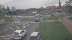 Křižovatka ulic Velká Dlážka a Polní