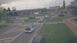 Křižovatka ulic Velká Dlážka a Polní