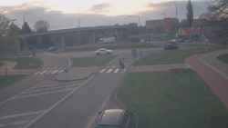 Křižovatka ulic Velká Dlážka a Polní