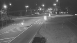 Křižovatka ulic Velká Dlážka a Polní