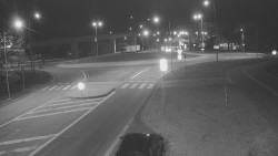 Křižovatka ulic Velká Dlážka a Polní