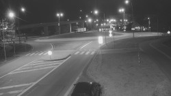 Křižovatka ulic Velká Dlážka a Polní