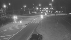 Křižovatka ulic Velká Dlážka a Polní