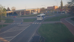 Křižovatka ulic Velká Dlážka a Polní