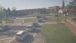 Křižovatka ulic Velká Dlážka a Polní