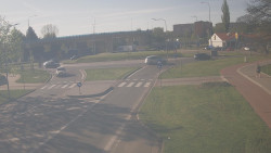 Křižovatka ulic Velká Dlážka a Polní